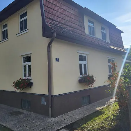 Apartment Ferienwohnung Mostheuriger Leo-hof Eva Reichenau an der Rax